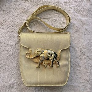 Unique Vintage Metallic Gold Elephant Clasp Purse With Strap